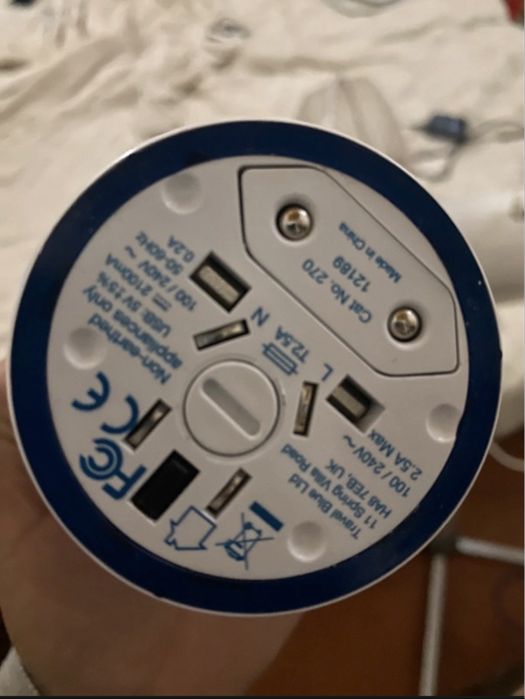 TECH by Travel Blue – Adaptador Universal