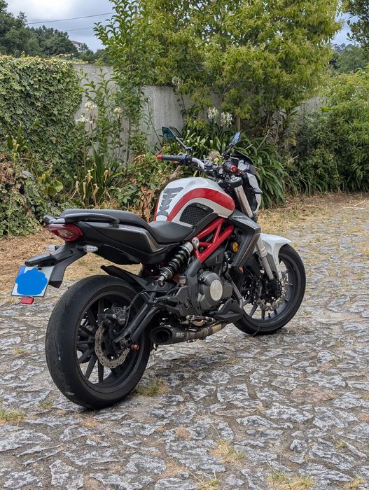 Mota Benelli BN302s