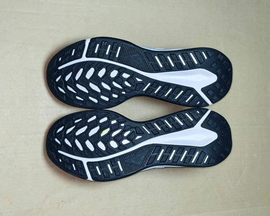 Оригінальні Трейлові Кросівки Nike Juniper Trail 2 чорні Розмір 44,5