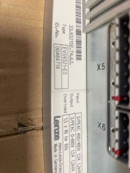 Falownik Serwo Przemiennik Lenze EVS9321-ES