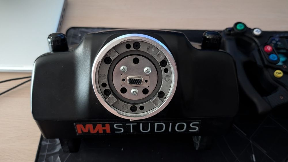 Logitech G29 (PlayStation) com mods MVH Studios