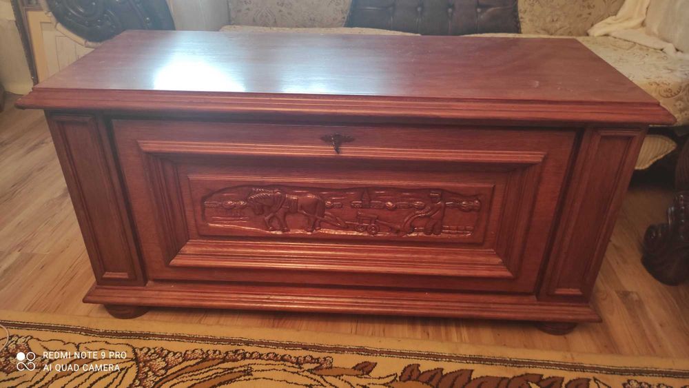 Komoda skrzynia rzeźbiona drewniana stylowa