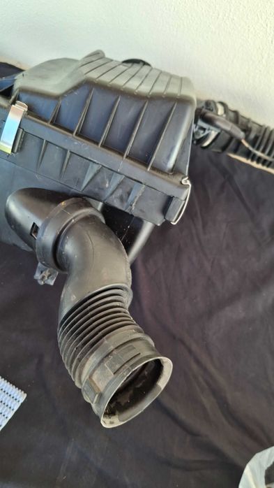 Vendo caixa do filtro de ar opel 1.7 fiat multjet e botão do vidro