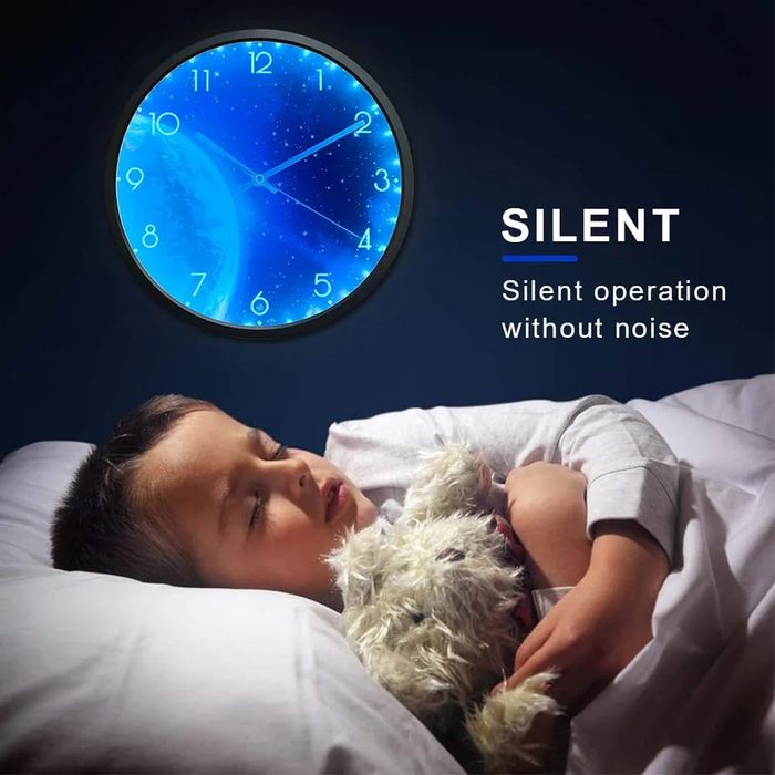 Zegar ścienny Cichy