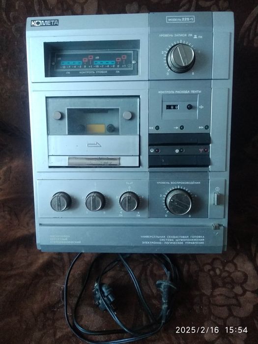 Магнитола Комета 225-1