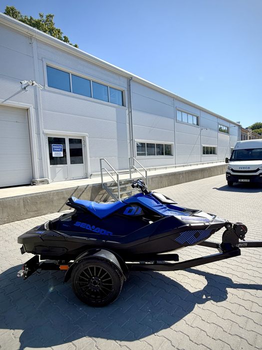 Skuter wodny Sea-Doo Spark Trixx 2up 44 mth