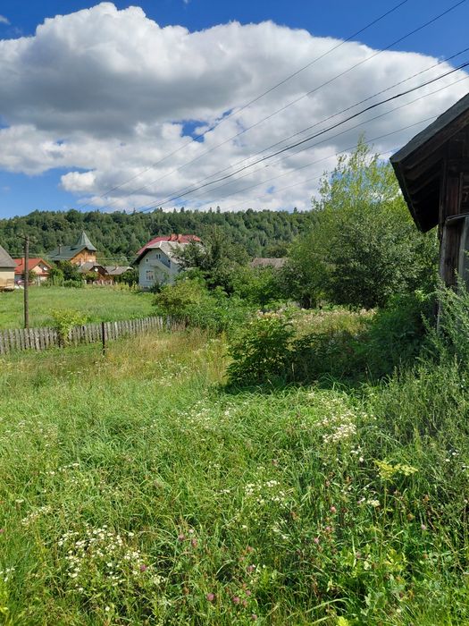 Продам будинок та 12 сотих землі