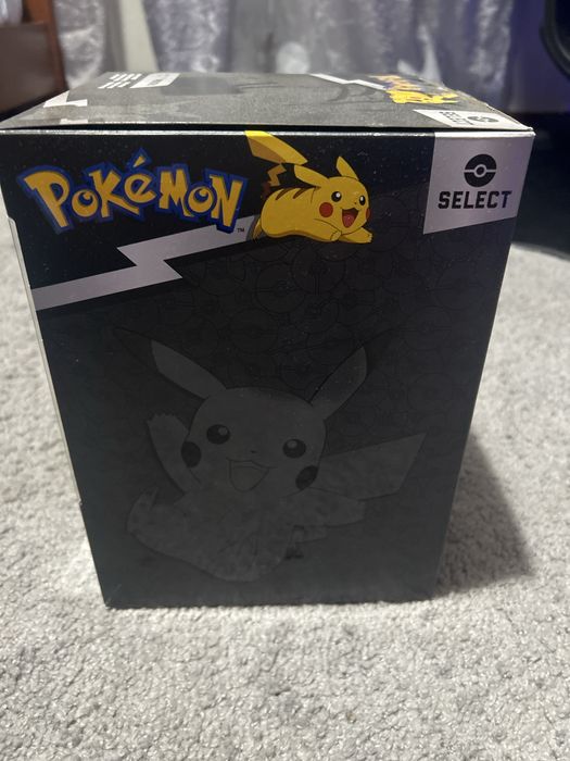 Vendo pikachu edição ilimitada
