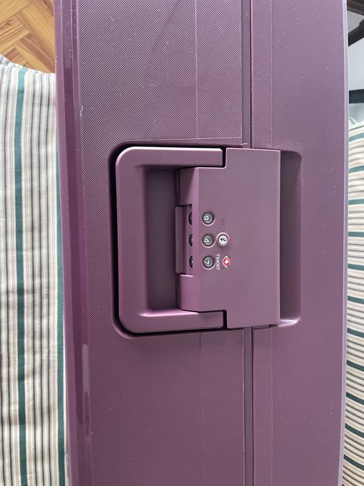 Mala Pablo Martinez  max bordeaux de 60/40 rigorosamente nova a estrear