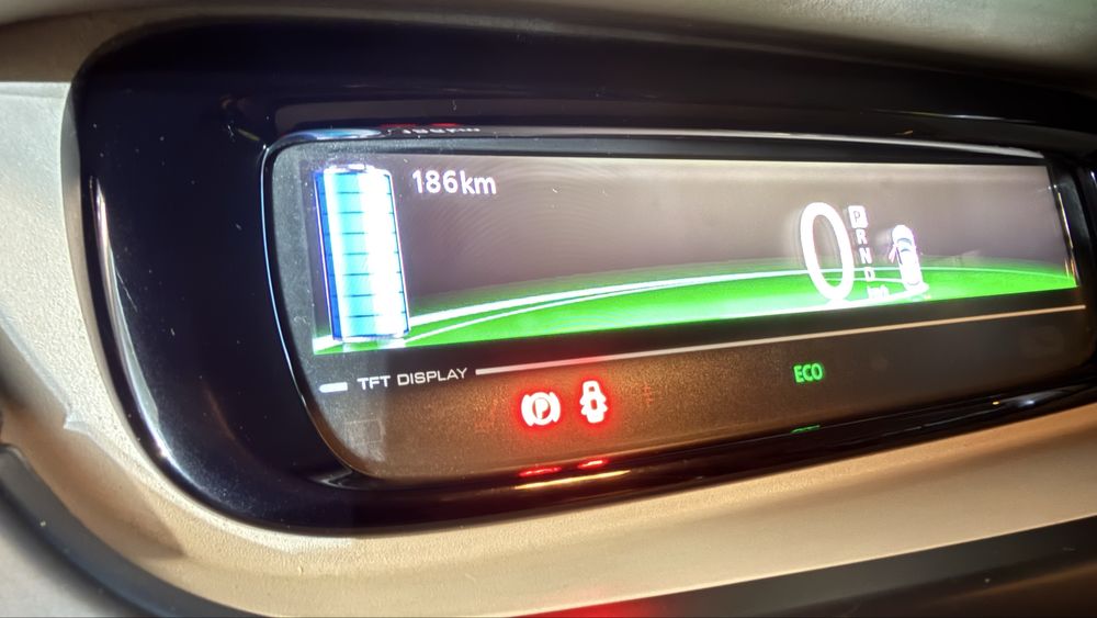 Renault ZOE, NACIONAL, 09/2015, Baterias Próprias