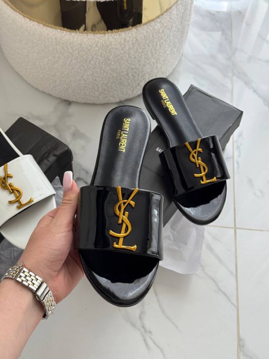 Шльопанці в стилі ysl