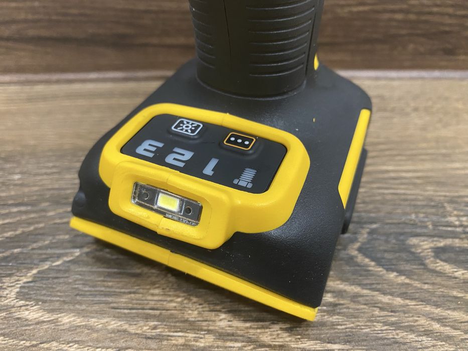 Гайковерт DeWalt DCF900