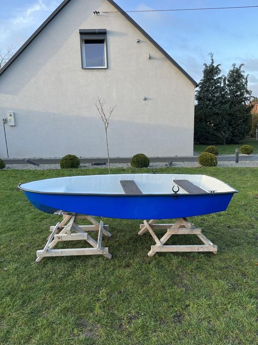 250x120 łódeczka łódka lodka łódź lodz wiosłowa  Wędkarska