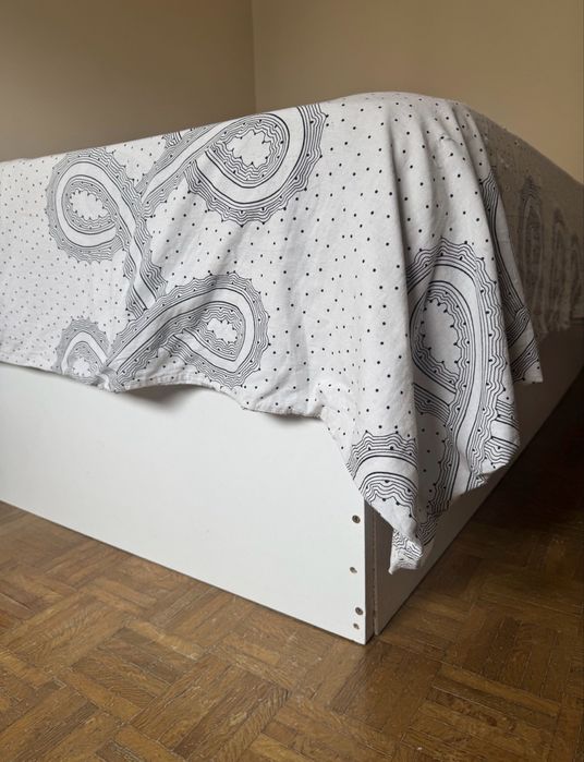 Cama de Casal com Cabeceira