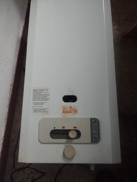 Esquentador manual em bom estado