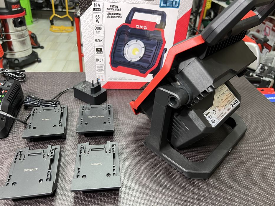 Мощный прожектор 6000Лм YATO Адаптер Makita Bosch DeWalt Milwaukee