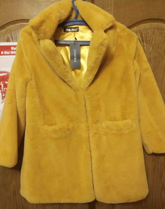Продам новую, яркую шубку Fhillinuo