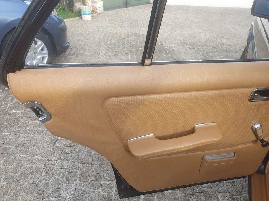 Mercedes 240D W123 – 3.ª série – Clássico em excelente estado