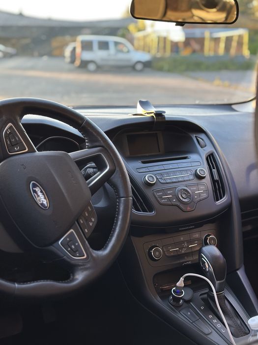 Ford Focus 2017 VIN 1FADP3F2XHL234122 фото оголошення 8 з 8