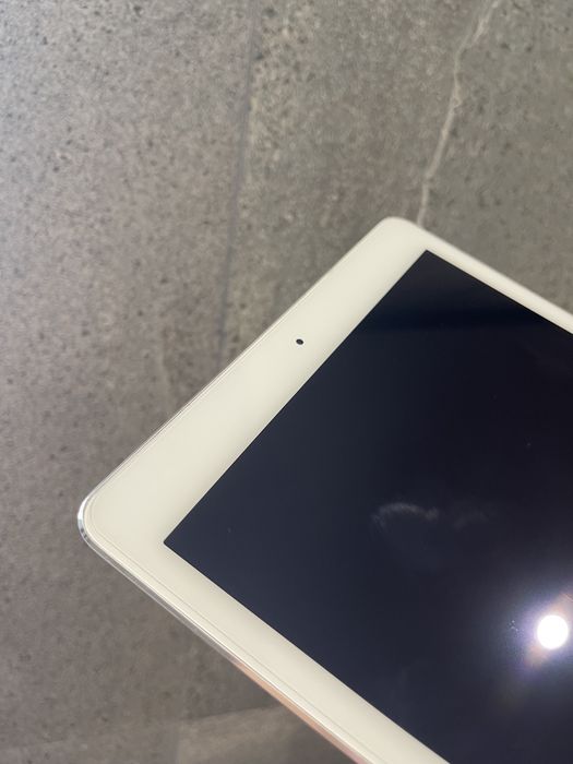 iPad Air 2 16gb Wi-Fi Silver (38)