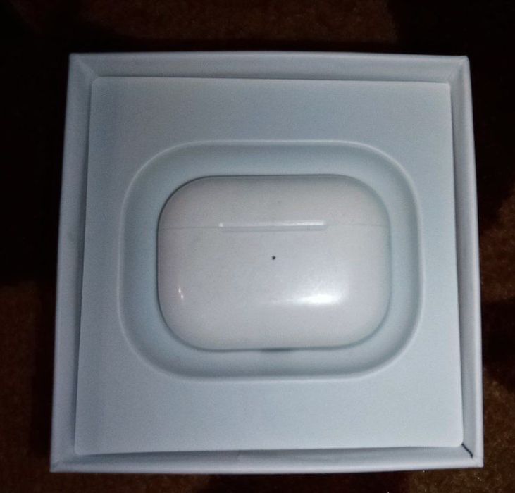 Продам беспроводные наушники Air Pro