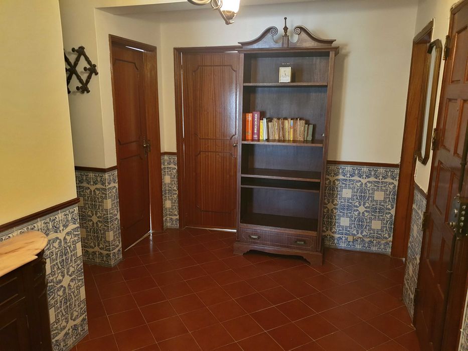 Quarto para arrendamento mobilado com despesas incluídas