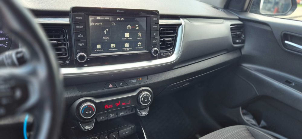 Kia stonic avtomat