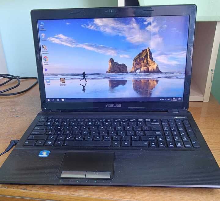 Ноутбук ASUS K53E