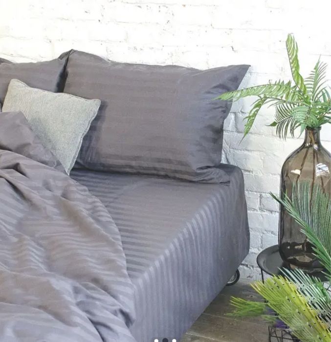 Простинь на резинці Страйп сатин постельное белье постільна білизна