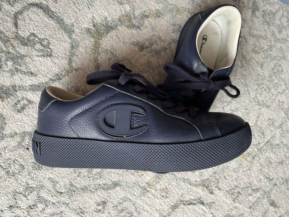 Champion Snickersy granatowe skórzane