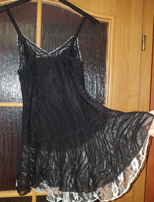 Koszulka nocna koronkowa ze stringami  S/M