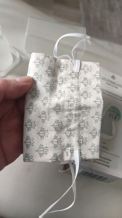 Нова менструальна чаша SELENACARE (S) та (М) + контейнер