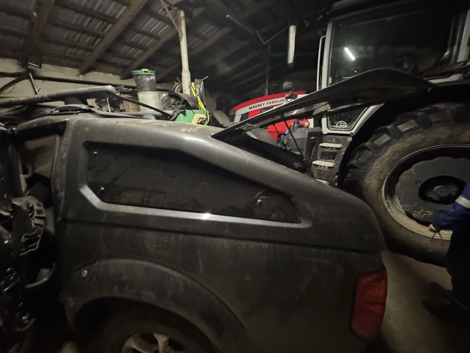 Nissan Navara 2.5 dCi USZKODZONY