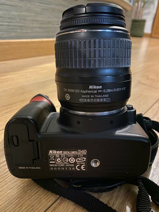 Câmara fotográfica Nikon e vídeo Sony