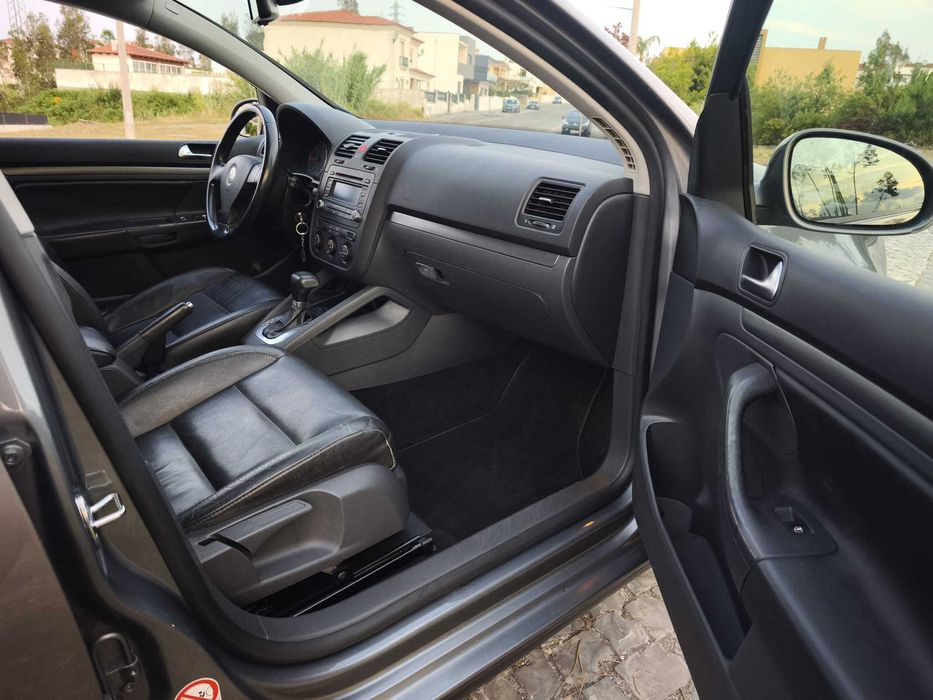 Volkswagen Golf V 1.9 TDI DSG – 2006
