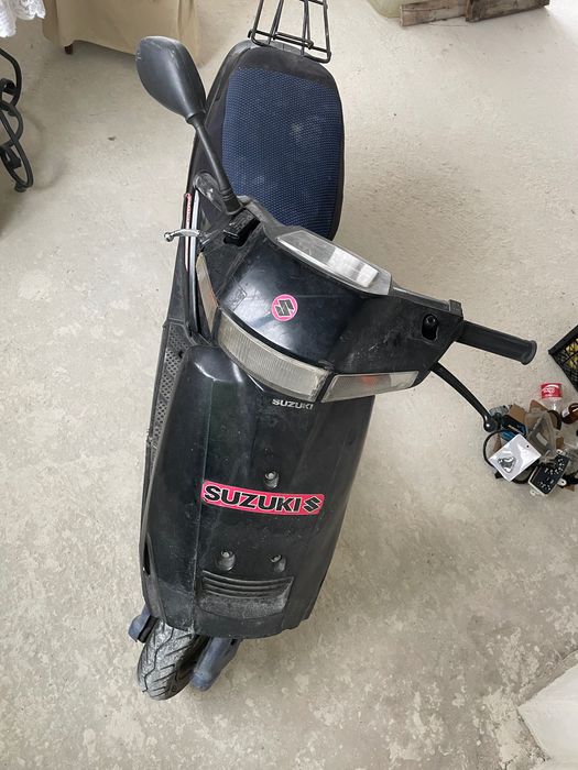 Мопед Suzuki Adress