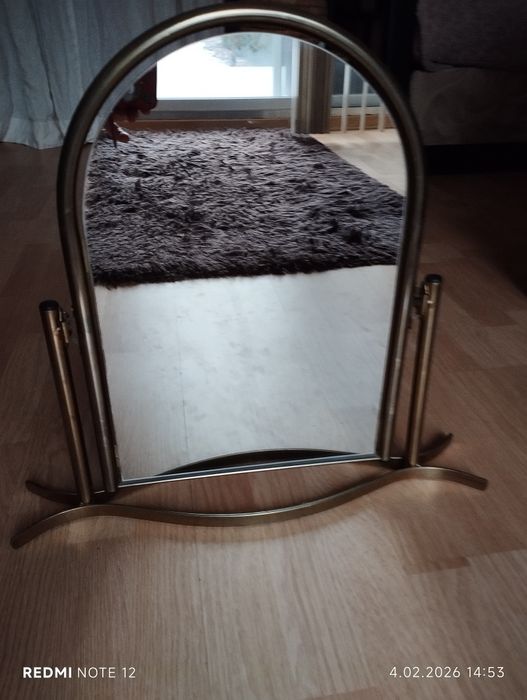 Angielskie lustro stojące vintage w złotej ramie