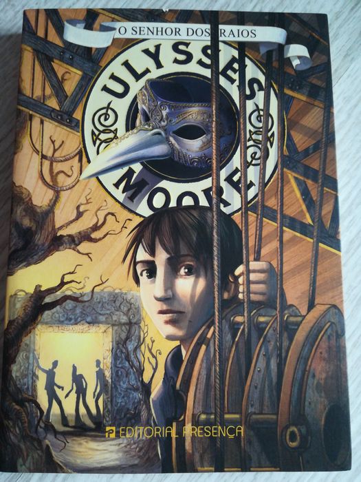 Livro "O senhor dos raios", de Ulysses Moore