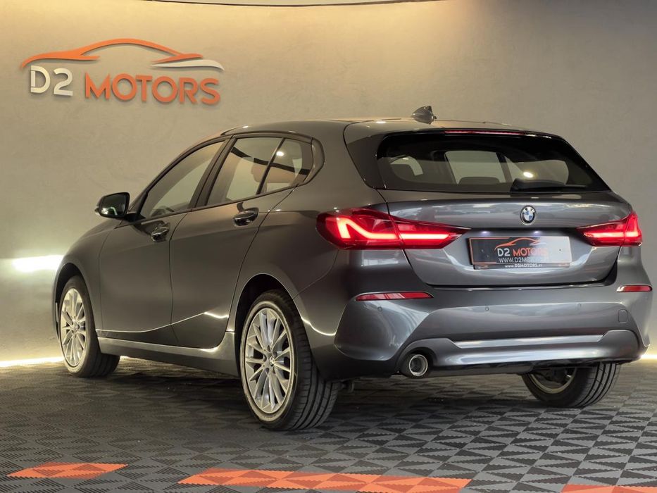 BMW 116 d Advantage - Cx Automática / LEDs