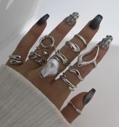 Komplet pierścionków damskich  11 sztuk