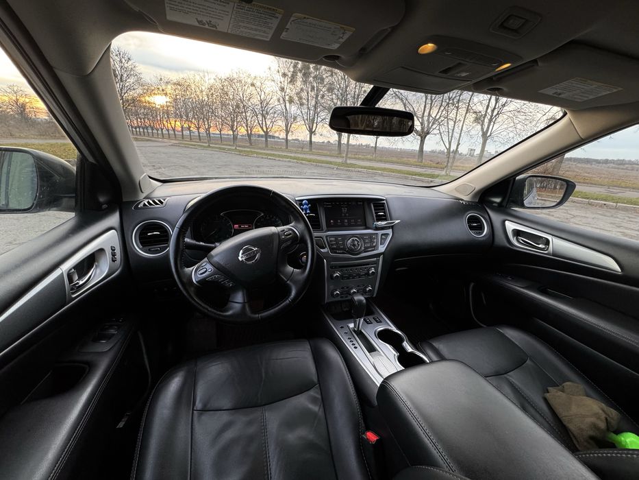 Nissan pathfinder 2018 р