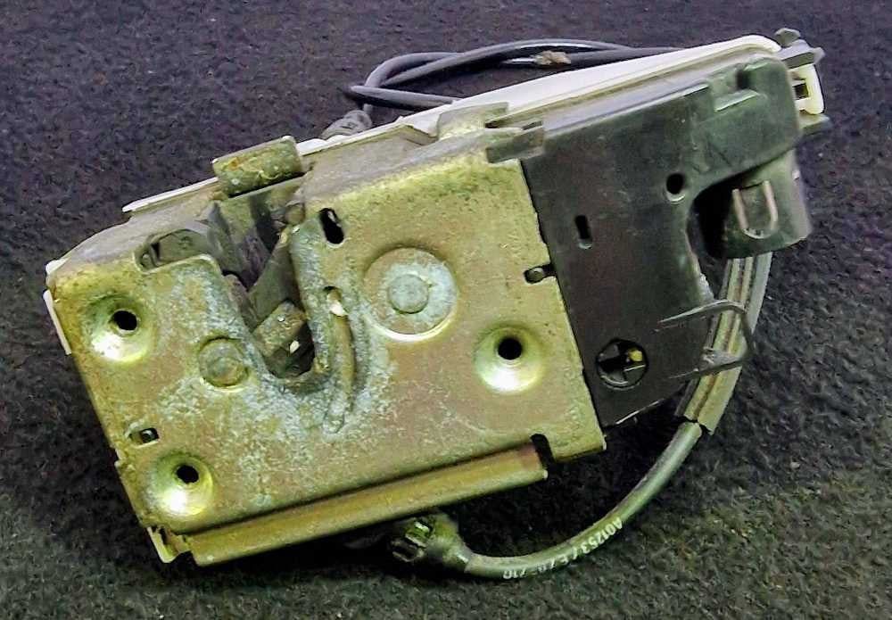 Fechadura / Fecho Porta Frente Direito 767632 - RENAULT TWINGO II