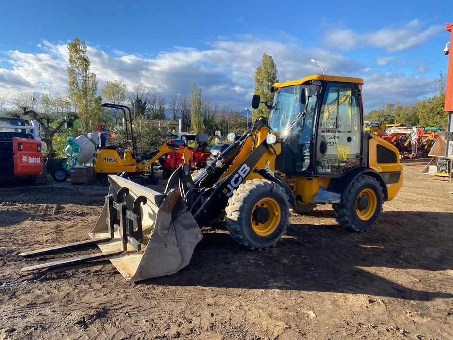 Навантажувач jcb409