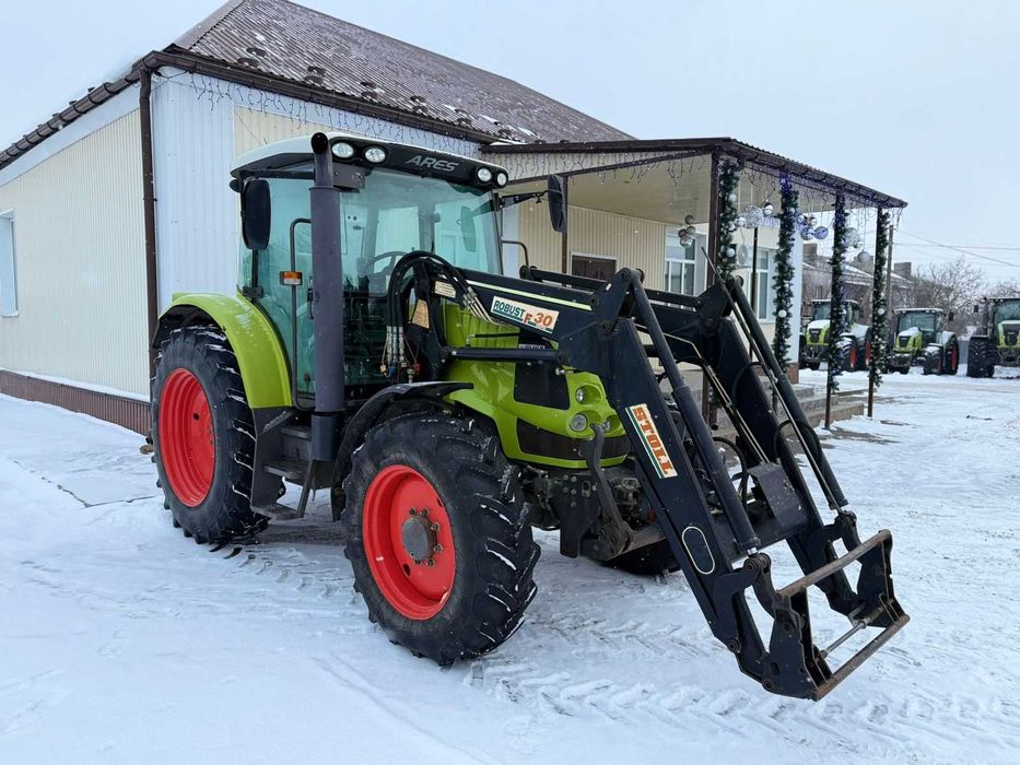 Трактор Ares 557 З фронтальним навантажувачем