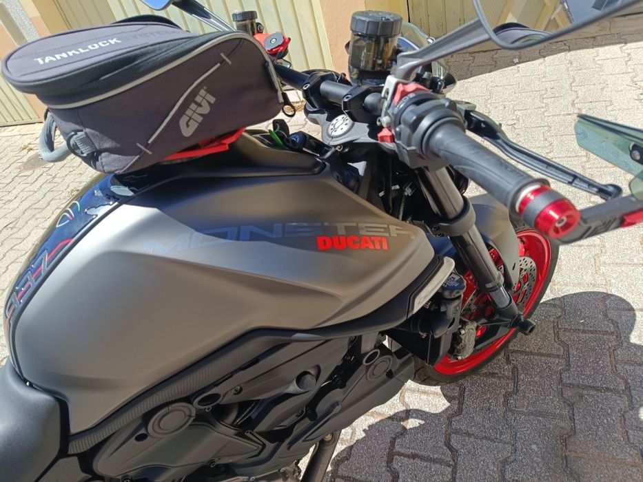 Ducati Monster 937 aviator grey + Plus revisao feita desmo dos 30 mil