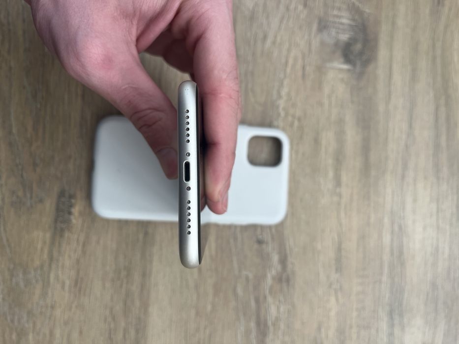 iPhone 11 64 гб