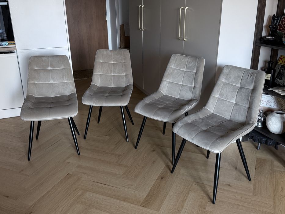 Krzesła tapicerowane beżowe welurowe (4 sztuki/komplet)