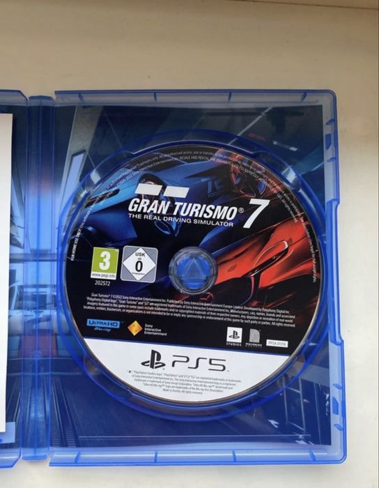 Gran Turismo 7- PlayStation 5 – wersja pudełkowa (na napęd).