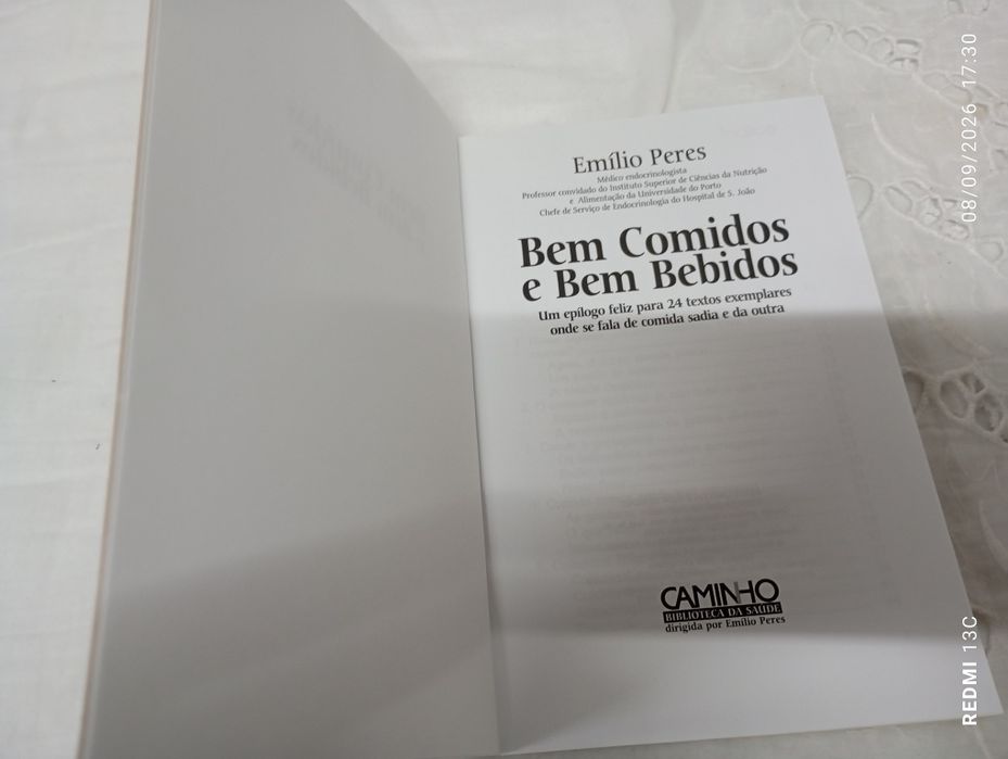 Livro " Bem comidos e bem bebidos"