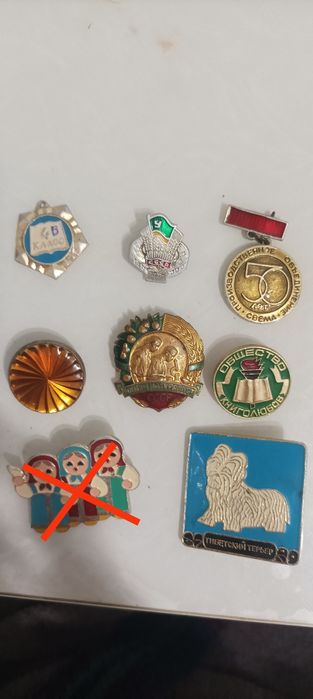 Значки різні 15 грн